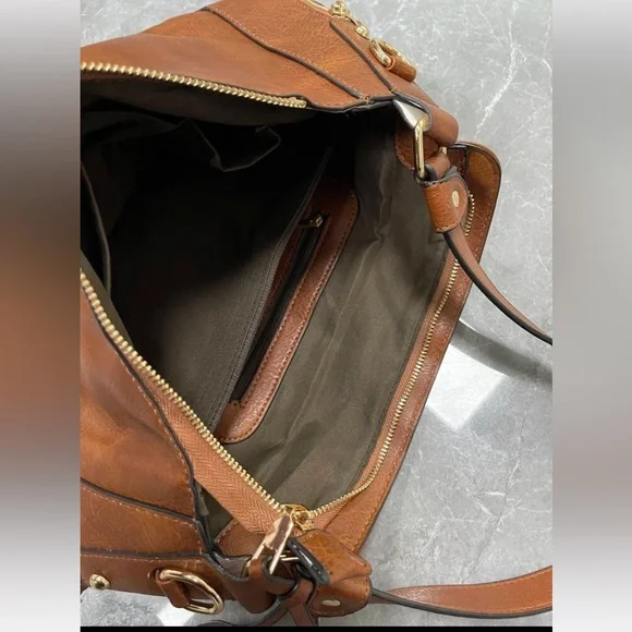 Brown Tote Bag with Matching Wristlet/Wallet - Picture 2 of 4